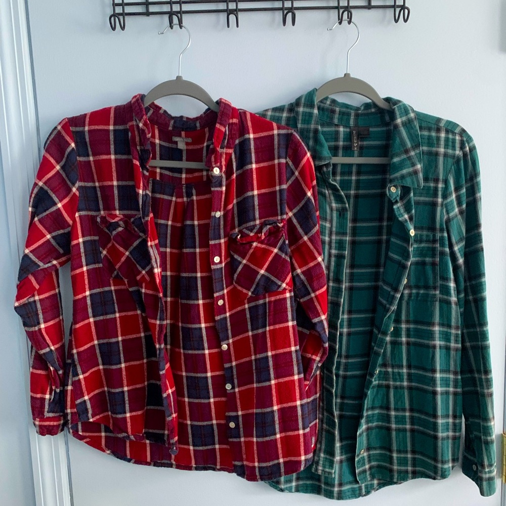 RED AND GREEN FLANNELS PACK OF 2